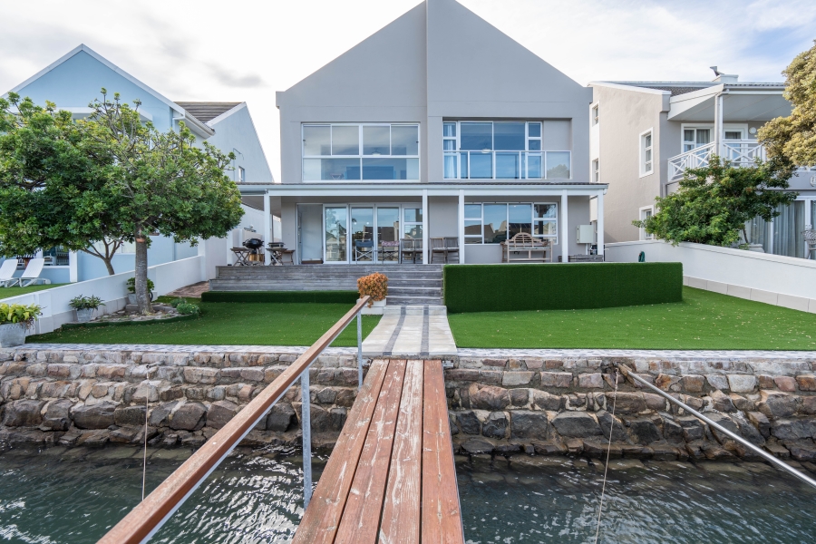 6 Bedroom Property for Sale in Royal Alfred Marina Eastern Cape